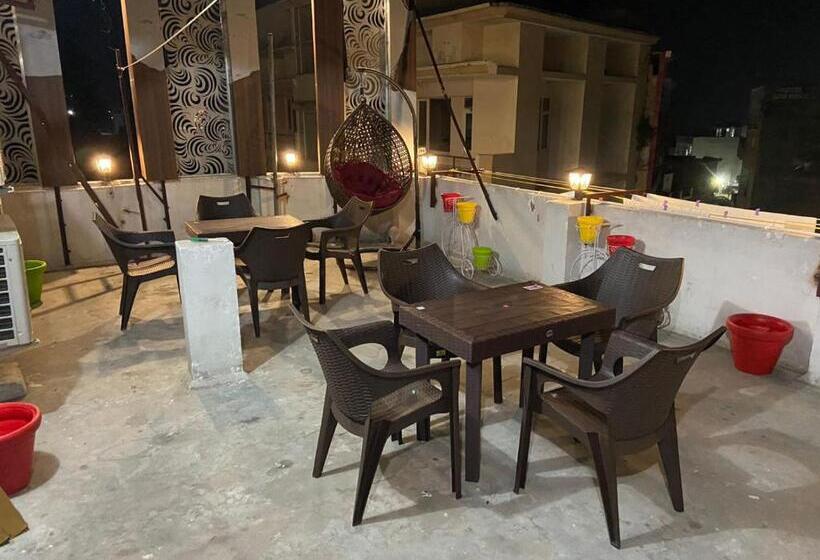 Hotel The Divine Oak