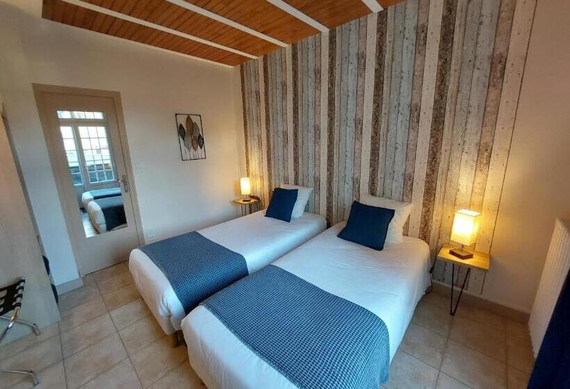 Logis Loire Hotel   Les Cocottes Restaurant