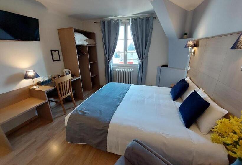 Logis Loire Hotel   Les Cocottes Restaurant