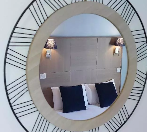 Logis Loire Hotel   Les Cocottes Restaurant