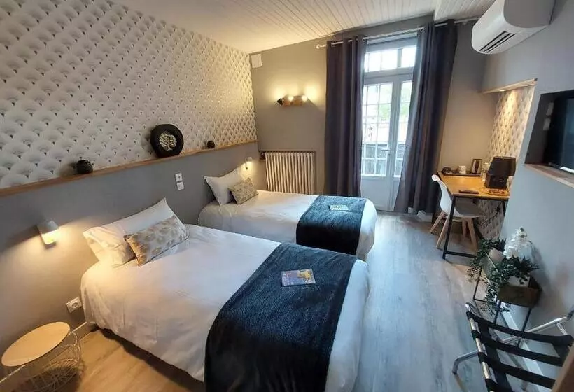 Logis Loire Hotel   Les Cocottes Restaurant