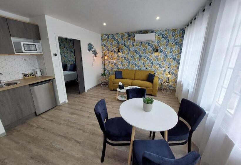 Logis Loire Hotel   Les Cocottes Restaurant