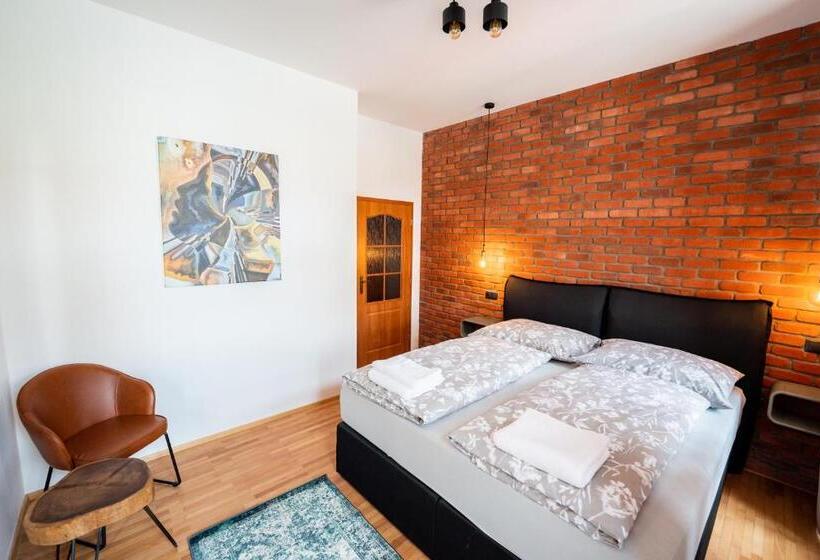 Hotel Jez&spi Sušice