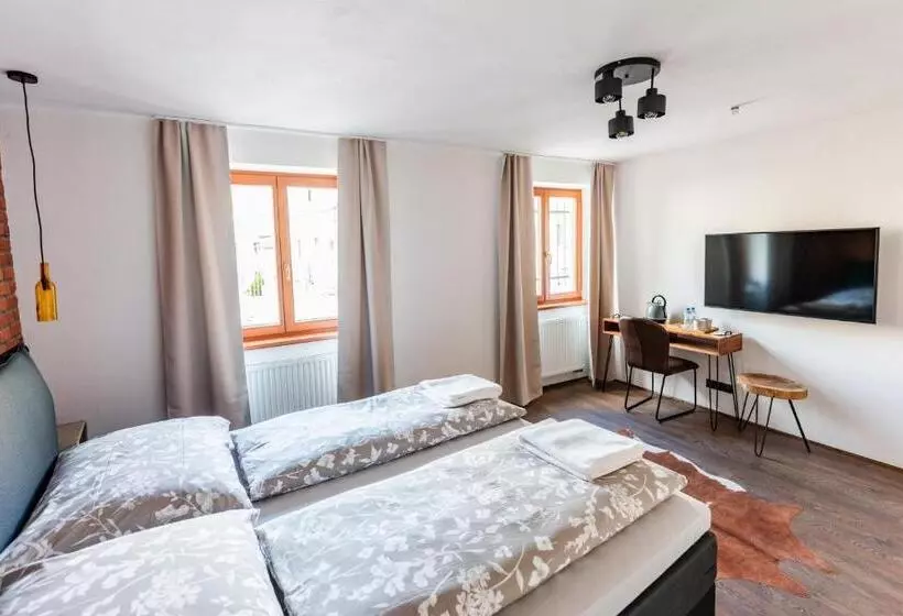 Hotelli Jez&spi Sušice