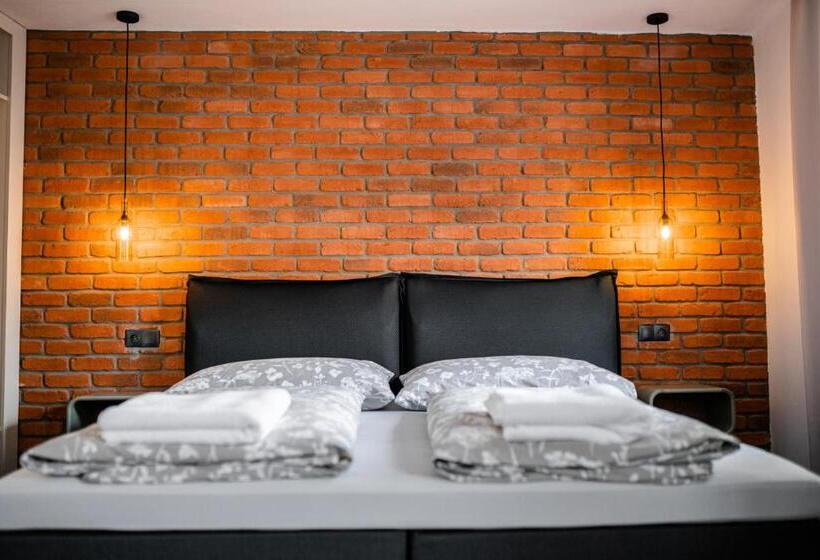 Hotel Jez&spi Sušice