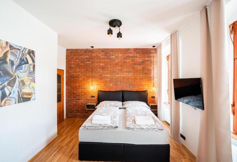 Hotel Jez&spi Sušice