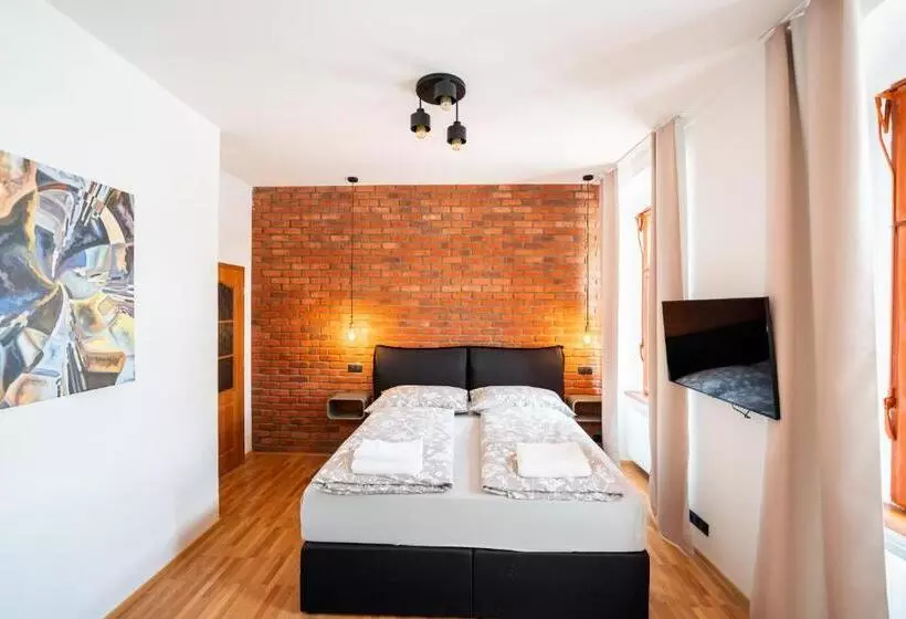 Hotelli Jez&spi Sušice