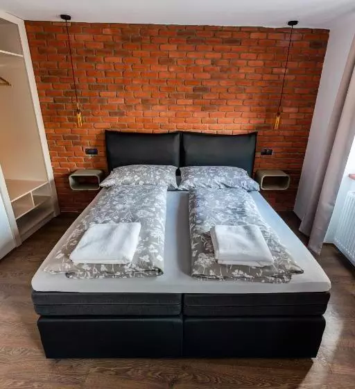 Hotelli Jez&spi Sušice