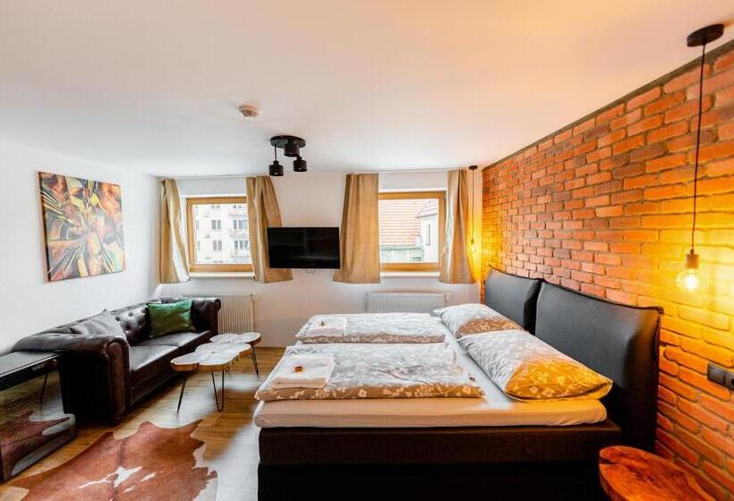 Hotel Jez&spi Sušice