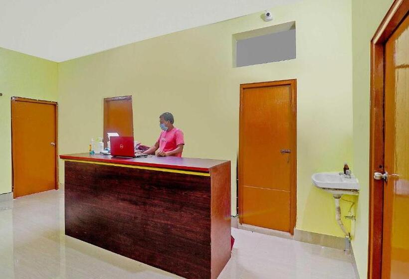 בית מלון כפרי Oyo 76211 Honey Regency