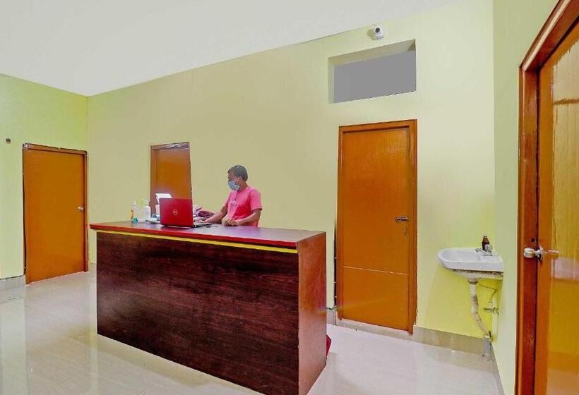 בית מלון כפרי Oyo 76211 Honey Regency