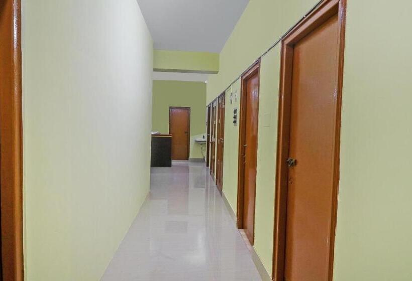 בית מלון כפרי Oyo 76211 Honey Regency