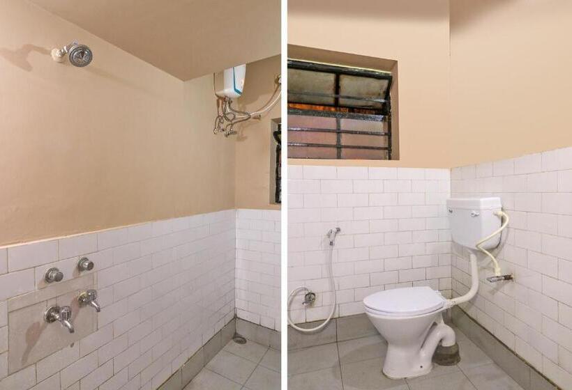 בית מלון כפרי Oyo 76211 Honey Regency