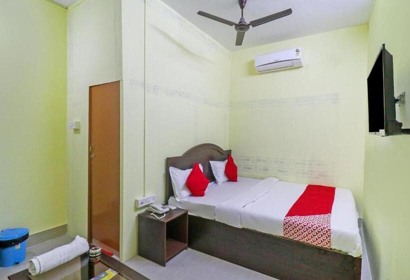 בית מלון כפרי Oyo 76211 Honey Regency