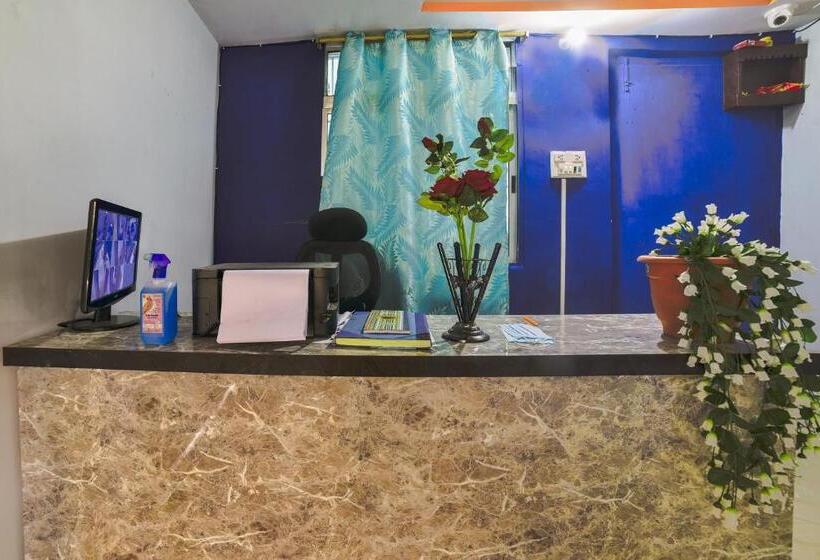 فندق Oyo 76227 R P Grand