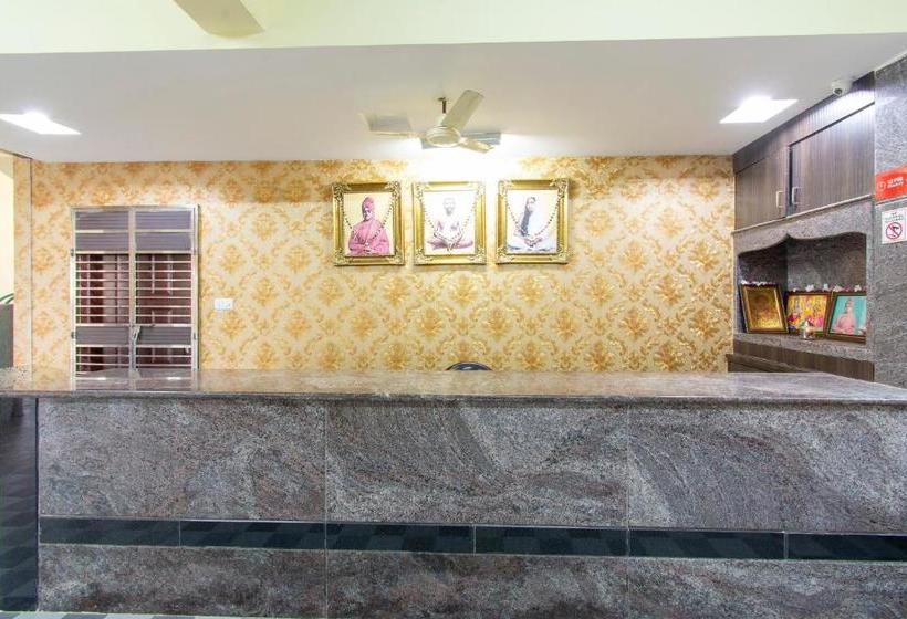 فندق Oyo Flagship 76577 Rk Residency