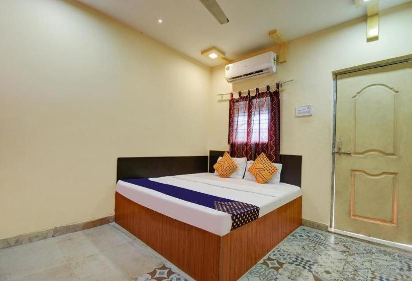 בית מלון כפרי Spot On 76306 New Bor Tiger Resort