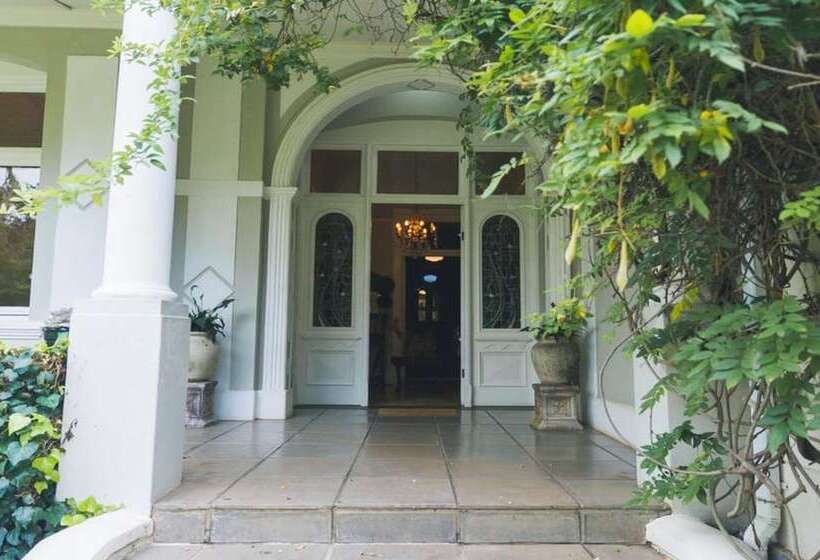 بنسيون Luxurious Room With Breakfast In Lovely Guesthouse In Pretoria