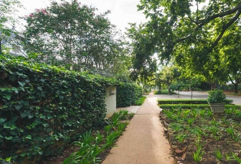 بنسيون Luxurious Room With Breakfast In Lovely Guesthouse In Pretoria