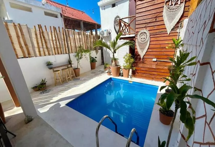 Hotelli Akbal Holbox