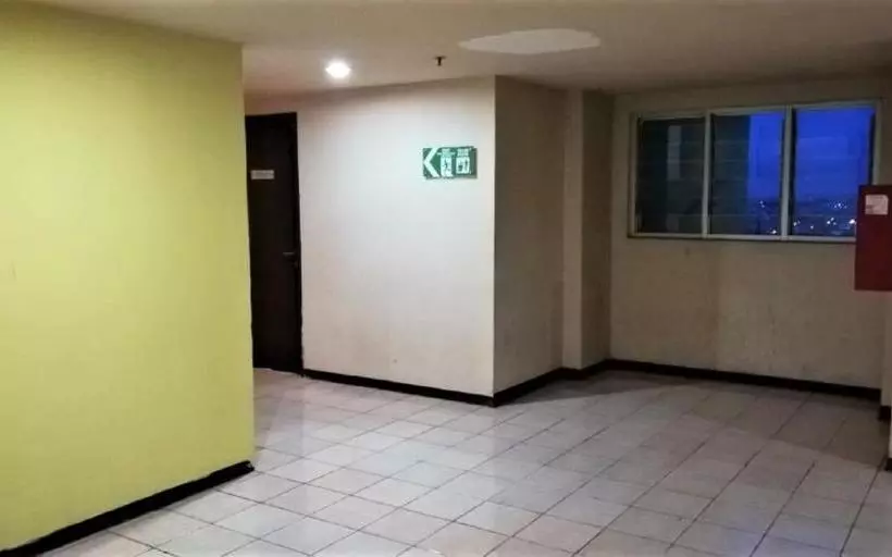 ホテル Apartement The Suite Metro By Prisma Utama
