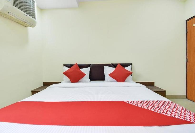 ホテル Oyo 45331  Sant Kripa