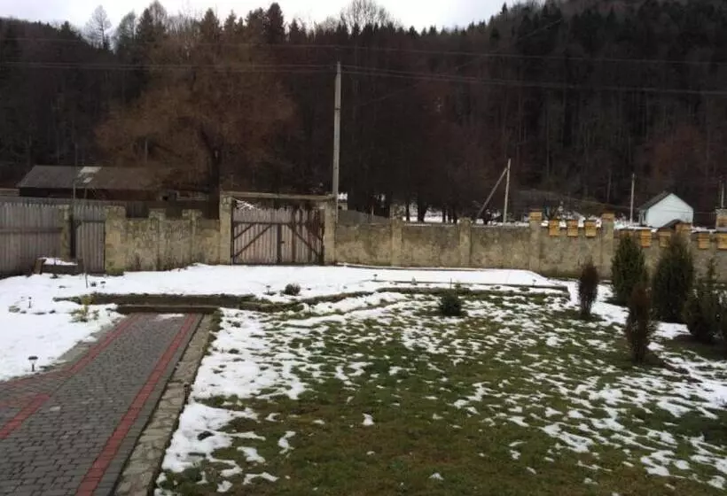 ペンション Guest House In Carpathians