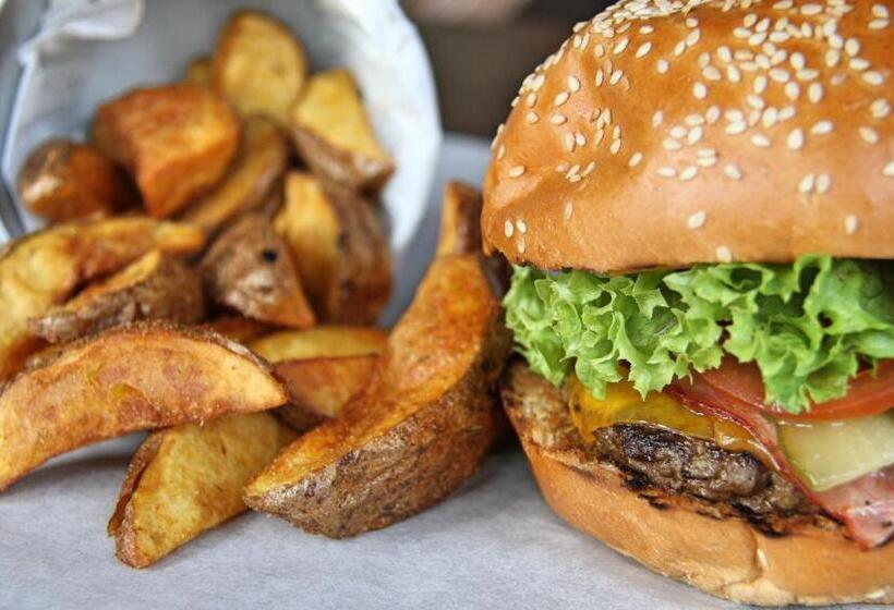 膳宿费 Maggie's Ranch