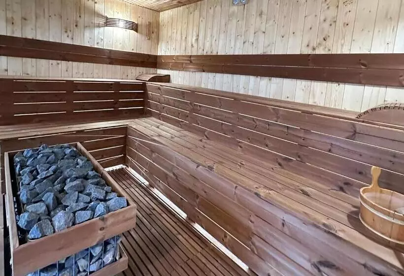 پانسیون Maggie's Ranch