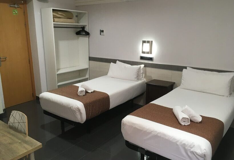 Hostal Levante Barcelona