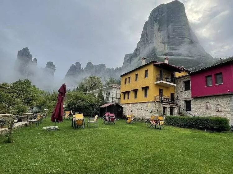 Отель Archontiko Mesohori Meteora