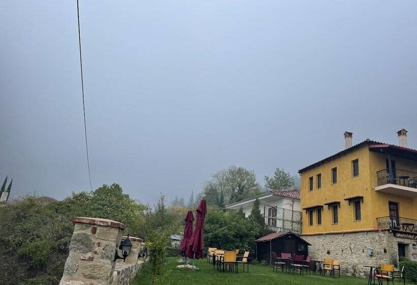 Отель Archontiko Mesohori Meteora