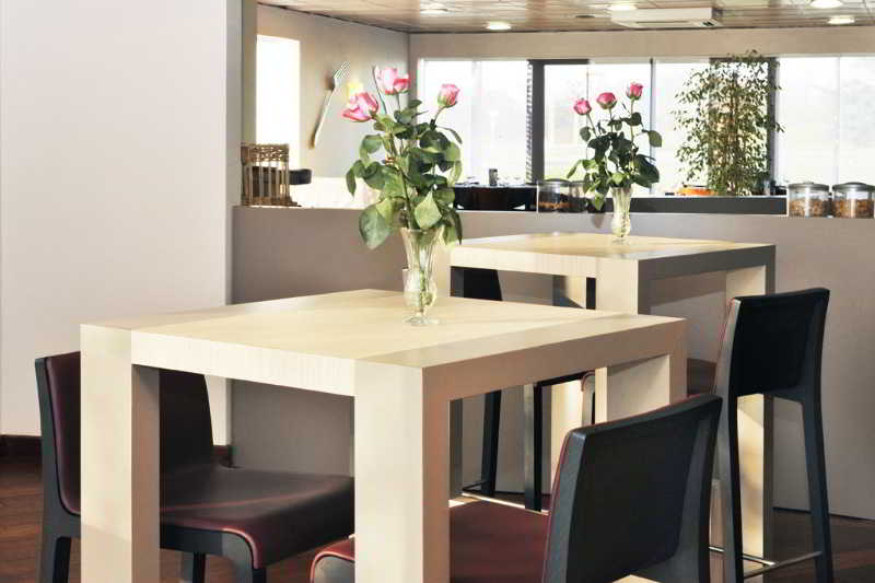 Brit Hotel Rennes St Grégoire – Le Villeneuve