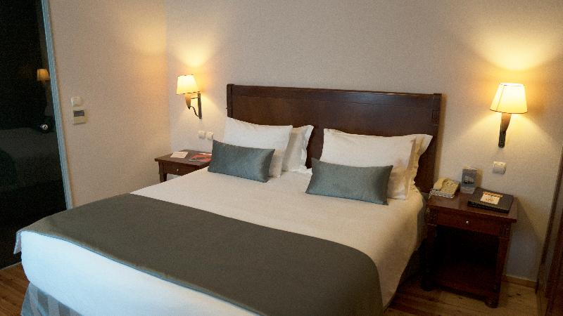 هتل Capsis Bristol Boutique