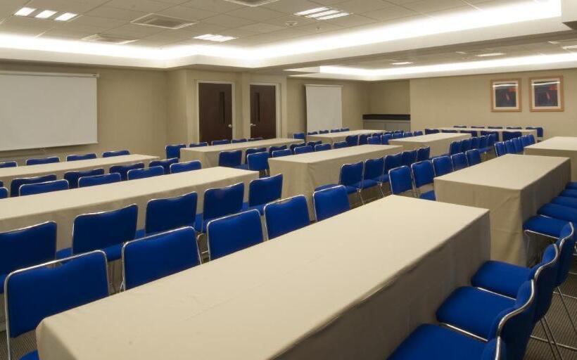 فندق City Express By Marriott Tepotzotlán