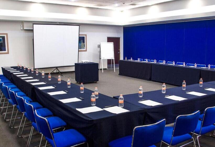 فندق City Express By Marriott Tepotzotlán