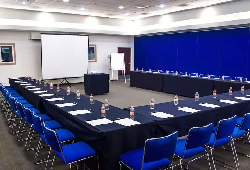 فندق City Express By Marriott Tepotzotlán