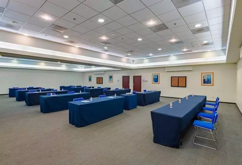 فندق City Express By Marriott Tepotzotlán