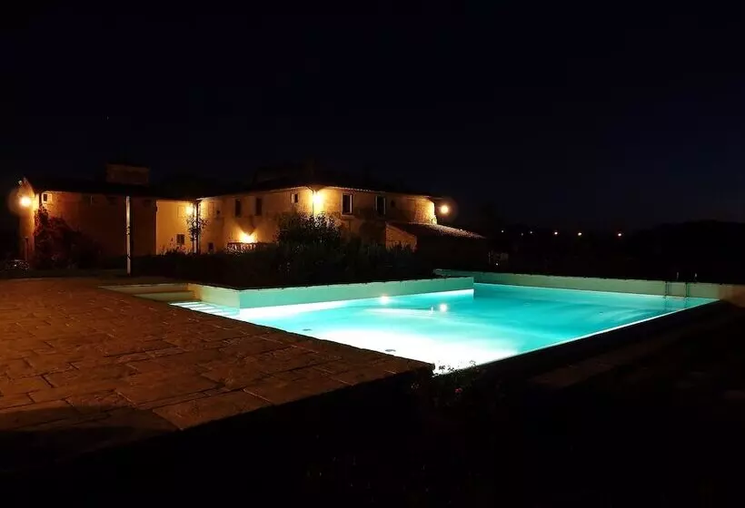 ホテル Cortona Resortle Terre Dei Cavalieri