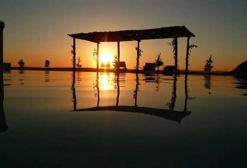 ホテル Cortona Resortle Terre Dei Cavalieri