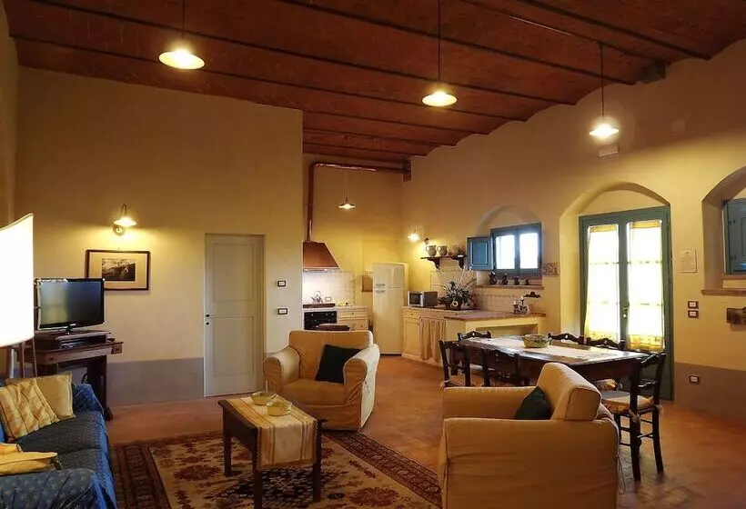 ホテル Cortona Resortle Terre Dei Cavalieri