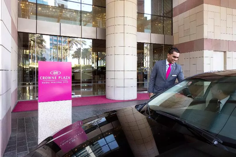 هتل Crowne Plaza Dubai Festival City