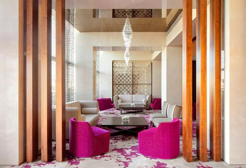 هتل Crowne Plaza Dubai Festival City