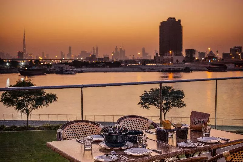 هتل Crowne Plaza Dubai Festival City