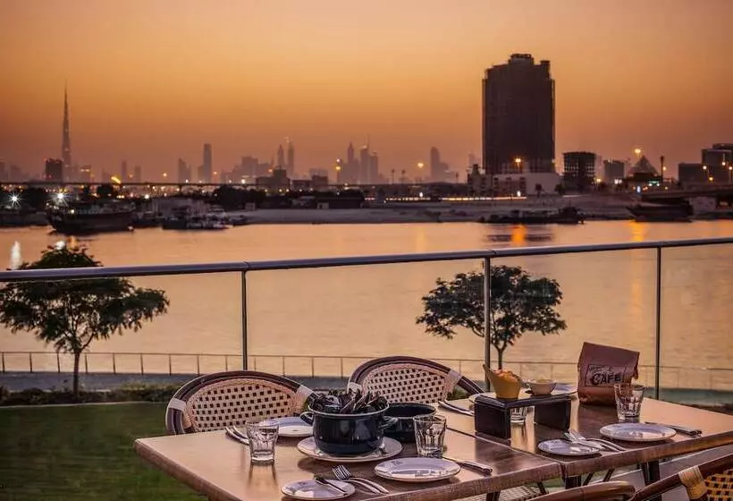 هتل Crowne Plaza Dubai Festival City