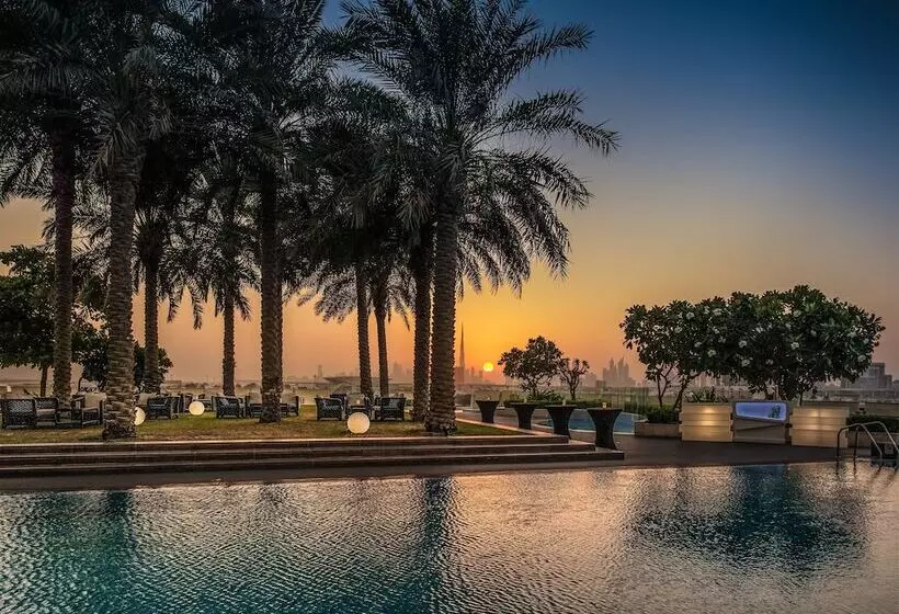 هتل Crowne Plaza Dubai Festival City