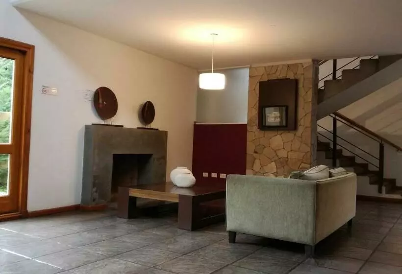 هتل Hosteria Aca Al Sur