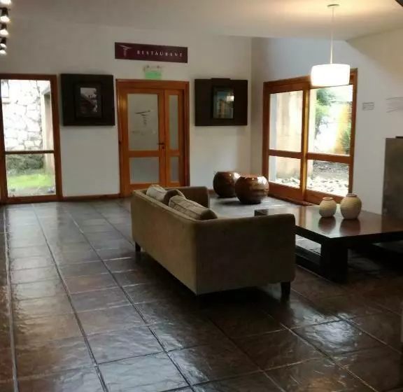 هتل Hosteria Aca Al Sur