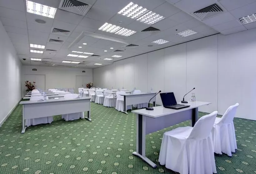 Hotelli Izmailovo Alfa