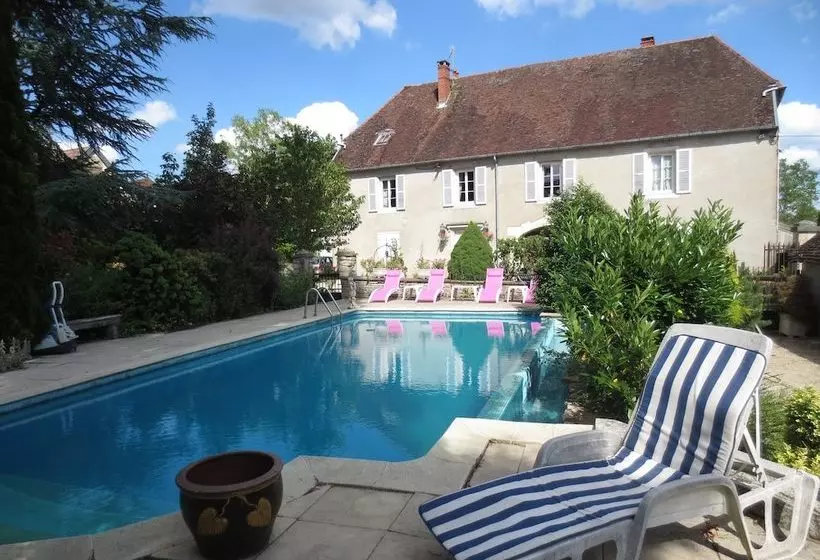 호텔 La Thuilerie Des Fontaines